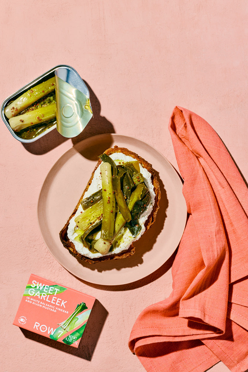 Sweet Garleek Ricotta Toast